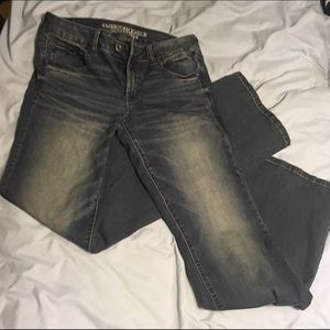 Favorite Boyfriend AEO Jeans *never worn/NWOT*